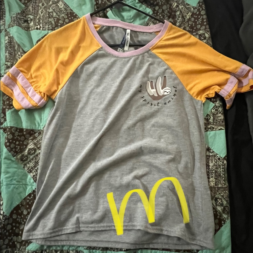 Woman’s short sleeve